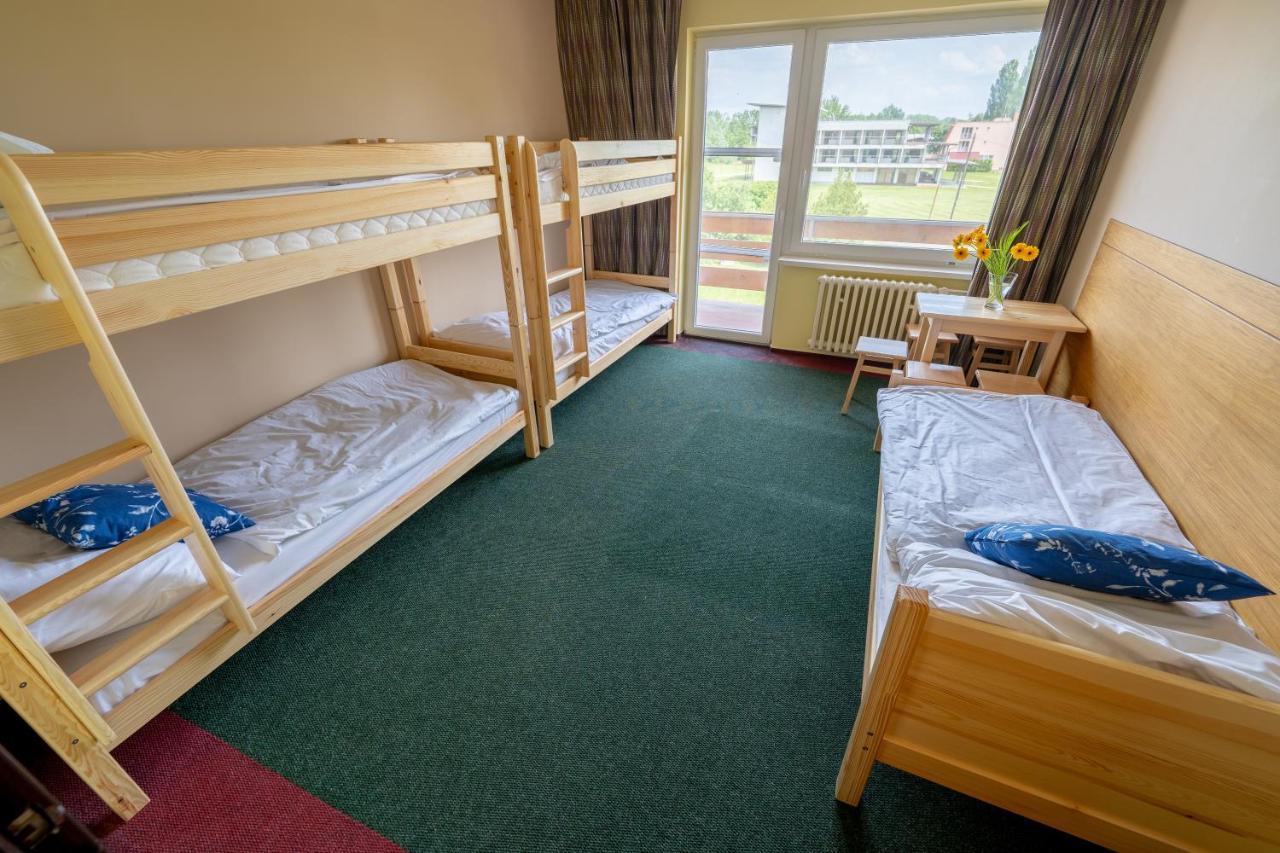 Rekreacne Stredisko Patince - Family Resort Экстерьер фото